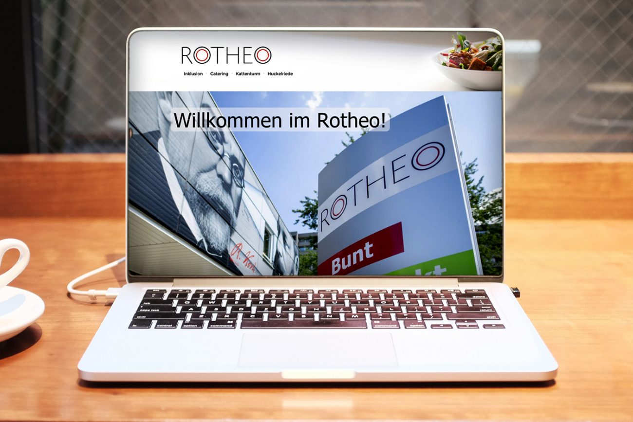 Notebook mit Startseite von www.rotheo.com